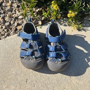 Little kids Keen Sandals
